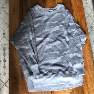 Oversized gray camo sweatshirt, size XS